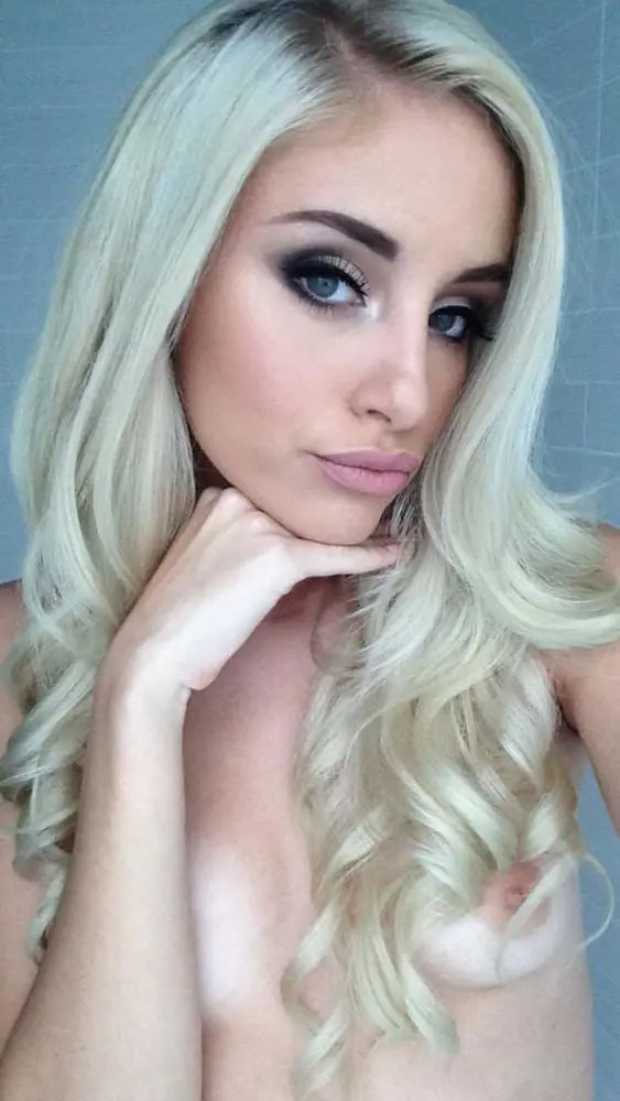 Ариана индивидуалка СПб у метро Горьковская девушки индивидуалки проститутки